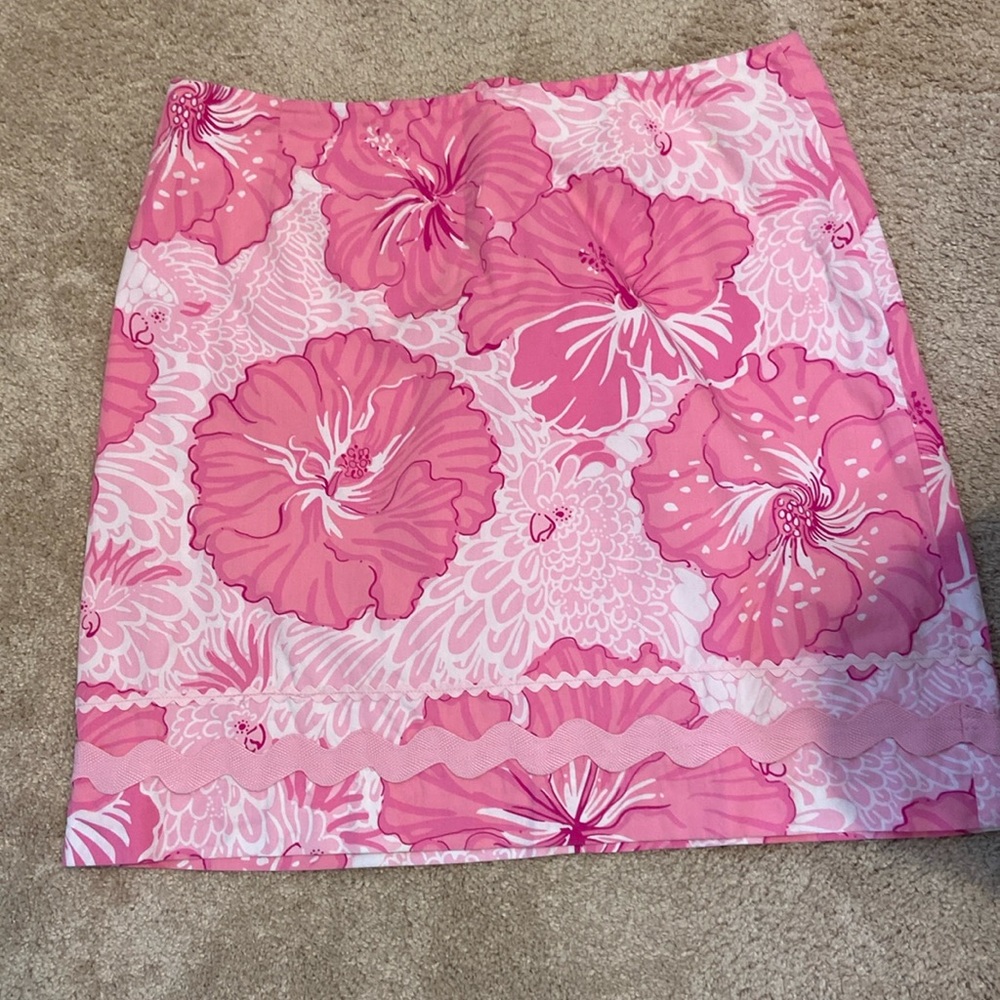 Lilly Pulitzer pink cotton summer skirt.
